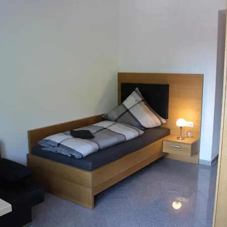 Zum Kreuzritter فندق *