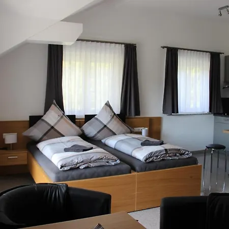 Zum Kreuzritter فندق *